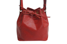 Load image into Gallery viewer, LOUIS VUITTON ルイヴィトン エピ ノエ 巾着ショルダーバッグ M44007 カスティリアンレッド レザー ゴールド金具 美品 中古 4b003408