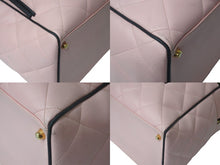 Load image into Gallery viewer, 極美品 CHANEL シャネル ボストンバッグ 3番台 キルティング ピンク ロゴ カーフスキン ゴールド金具 中古 4b000100