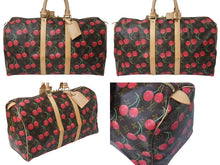 Load image into Gallery viewer, 新品同様 LOUIS VUITTON ルイヴィトン キーポル45 ボストンバッグ M95011 モノグラムチェリー 村上隆 PVC レザー 中古 4b000316