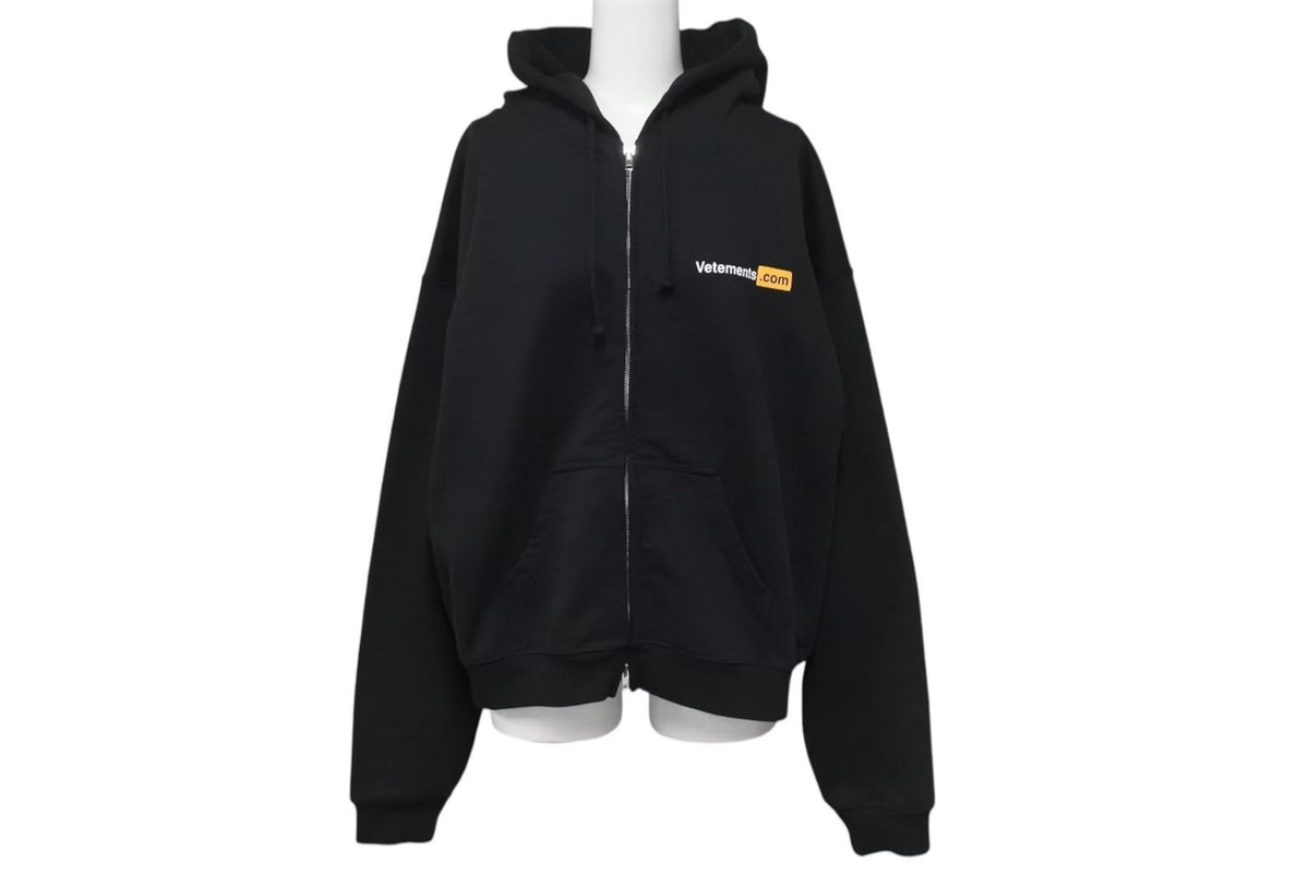 VETEMENTS ヴェトモン　モノグラム　ナイロン　コート　美品 2025年最新】ヴェトモン その他の人気アイテム - メルカリ