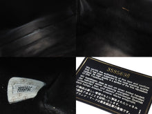 Load image into Gallery viewer, 極美品 CHANEL シャネル ボストンバッグ 3番台 キルティング ブラック ロゴ カーフスキン ゴールド金具 中古 4b001142