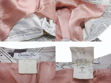 Load image into Gallery viewer, 極美品 CHRISTIAN DIOR クリスチャンディオール ジョンガリアーノ ニュースペーパー スカート ホワイト ブラック 中古 4b002057