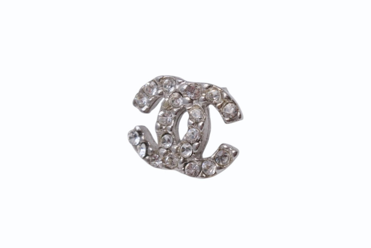 刻印あり CHANELシルバーとライトブラウンのラインストーンピアス両耳用 刻印あり CHANELシルバーとライトブラウンのラインストーン