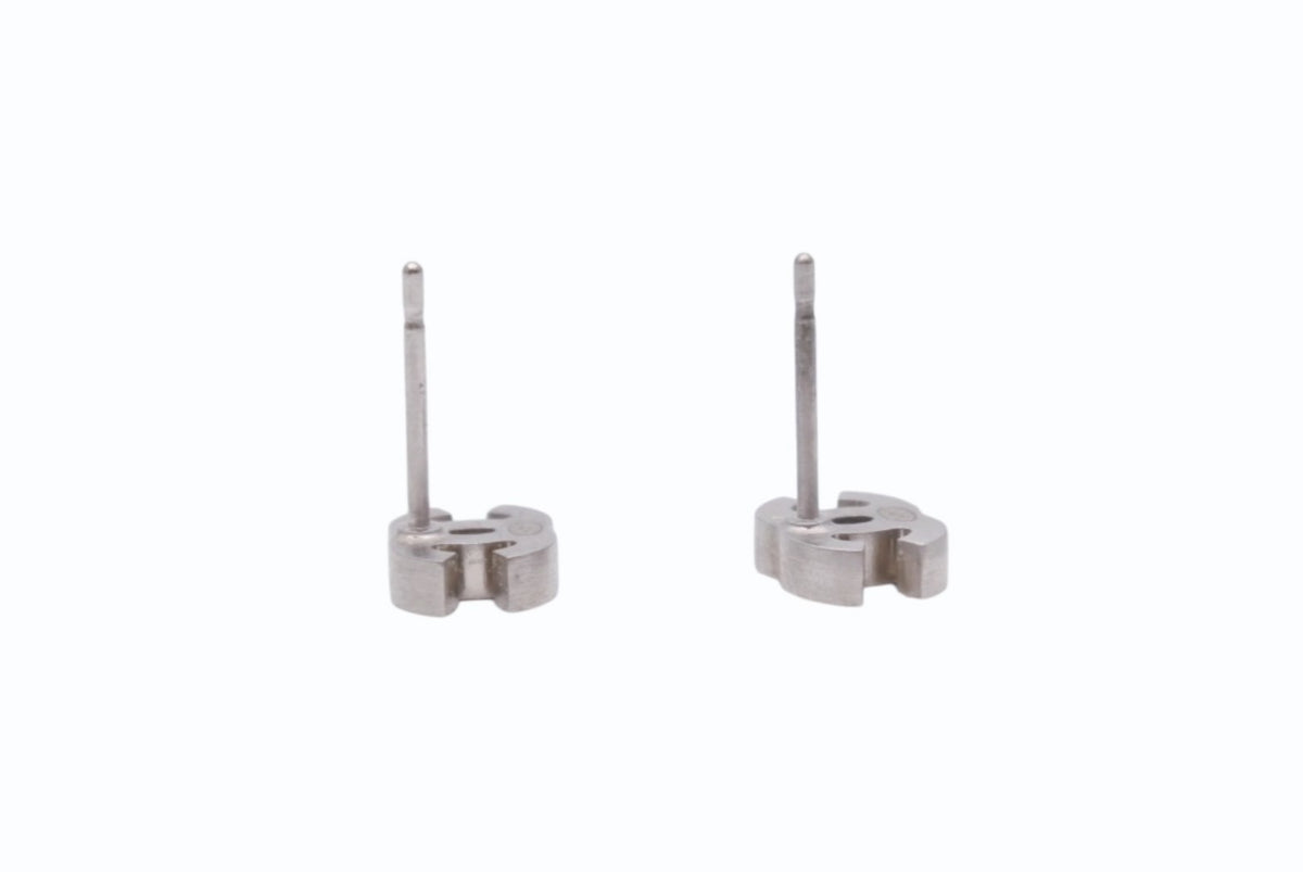 CHANEL シャネル ココマーク ピアス 重量約1.2g 08P刻印 ライン  