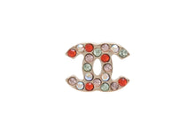 Load image into Gallery viewer, CHANEL シャネル ココマーク ピアス 重量約1.0g 04A刻印 ラインストーン メタル GP ゴールド マルチカラー 片耳用 美品 中古 4b002821