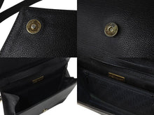 Load image into Gallery viewer, YVES SAINT LAURENT イヴサンローラン ショルダーバッグ YSL カサンドラロゴ レザー ブラック ゴールド金具 美品 中古 4b002852