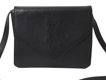 Load image into Gallery viewer, YVES SAINT LAURENT イヴサンローラン ショルダーバッグ YSL カサンドラロゴ レザー ブラック ゴールド金具 美品 中古 4b002852