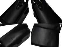 Load image into Gallery viewer, Givenchy ジバンシー ミニハンドバッグ フォーマルバッグ 4Gロゴ 付け替えロゴ付き カーフ レザー ブラック ゴールド金具 美品 中古 4b002869