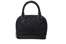 Load image into Gallery viewer, LOUIS VUITTON ルイヴィトン モノグラムサテン リトル アルマ ミニハンドバッグ M92146 ブラック シルバー金具 美品 中古 4b002906