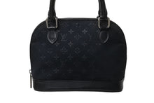 Load image into Gallery viewer, LOUIS VUITTON ルイヴィトン モノグラムサテン リトル アルマ ミニハンドバッグ M92146 ブラック シルバー金具 美品 中古 4b002906