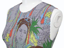 Load image into Gallery viewer, 極美品 me ISSEY MIYAKE ミーイッセイミヤケ タンクトップ ノースリーブカットソー MI03FR362 ポリエステル グレー 総柄 中古 4b003189