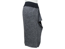 Load image into Gallery viewer, ISSEY MIYAKE イッセイミヤケ ニット スカート 80s L N 64707 日本製 ウール アクリル グレー ブラック サイズM 美品 中古 4b003191