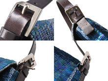 Load image into Gallery viewer, FENDI フェンディ マンマバケット ワンショルダーバッグ 26424 スパンコール ビーズ ブルー シルバー金具 美品 中古 4b003243