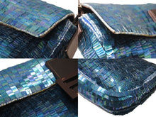 Load image into Gallery viewer, FENDI フェンディ マンマバケット ワンショルダーバッグ 26424 スパンコール ビーズ ブルー シルバー金具 美品 中古 4b003243