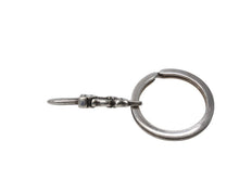Load image into Gallery viewer, CHROME HEARTS クロムハーツ ダガー スプリットキーリング キーホルダー チャーム 重量約10.9g シルバー925 良品 中古 4b003385