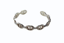 Load image into Gallery viewer, 極美品 HERMES エルメス シェーヌダンクル アンシェネ バングル 重量約17.9g サイズST Ag925刻印 9コマ シルバー925 中古 4b003459