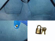 Load image into Gallery viewer, LOUIS VUITTON ルイヴィトン エピ キーポル55 ボストンバッグ レザー ブルー M42955 ロゴ 旅行バッグ 青 鞄 美品 中古 4b003521