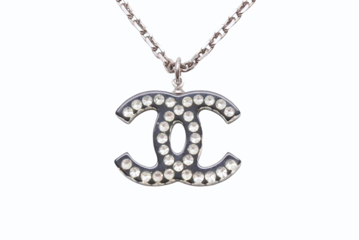 CHANEL シャネル CCマーク ラインストーン クリア×シルバー 05P CHANEL シャネル ピアス 2021年クラシックコレクション CCマーク