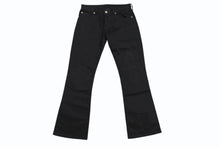 Load image into Gallery viewer, 極美品 CHROME HEARTS クロムハーツ フレアニーステッチデニムパンツ 255536 コットン シルバー925 サイズ26 ブラック 中古 4b004067