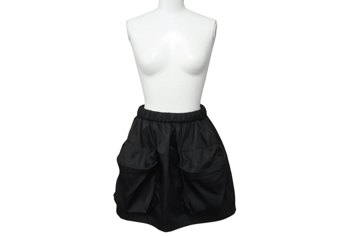 itami　PRADA ナイロン ミニスカート Prada Re-Nylon Pleated Miniskirt | Black | FARFETCH