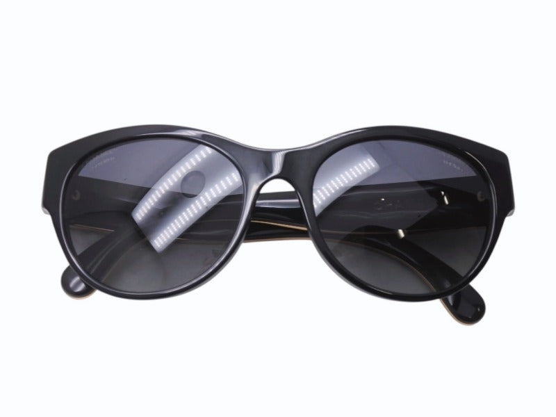 極美品 CHANEL シャネル サングラス ココマーク ブラックレンズ 保存袋付 極美品 CHANEL シャネル サングラス ココマーク BC8721049