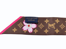 Load image into Gallery viewer, 極美品 LOUIS VUITTON ルイヴィトン 村上隆 バンドーBB スカーフ チェリーブロッサム モノグラム M96084 シルク ブラウン 中古 4b005388