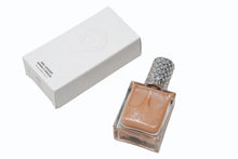 Load image into Gallery viewer, 新品未使用 CHROME HEARTS クロムハーツ マニキュア ネイル キキ kiki ラメ ピンクベージュ 15ml 中古 4b007259