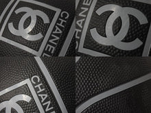 Load image into Gallery viewer, 新品未使用 CHANEL シャネル スポーツライン BASKETBALL バスケットボール ココマーク ブラック グレー ゴム ロゴ 7号球 中古 4b000765