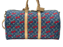 Load image into Gallery viewer, 新品同様 LOUIS VUITTON ルイヴィトン LV × TM キーポル バンドリエール 45 チェリー デニム モノグラム 村上隆 M13875 中古 4b007753