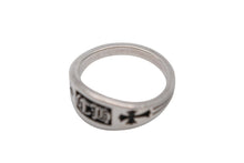 Load image into Gallery viewer, 極美品 CHROME HEARTS クロムハーツ CHクレストリング ミニ 指輪 重量約3.0g サイズ9号 2012/.925刻印 シルバー925 中古 4b008456