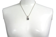 Load image into Gallery viewer, CHROME HEARTS クロムハーツ フレームドハート ネックレス 重量5.108g 全長43.5 1998刻印 シルバー925 ケルティック 美品 中古 4c067053ch