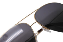 Load image into Gallery viewer, 極美品 Victoria Beckham ヴィクトリアベッカム サングラス ティアドロップ VBS90 C62 62□13 145 ブラック ゴールド 中古 4c067472