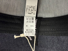 Load image into Gallery viewer, 新品未使用 BILLIONAIREBOYSCLUB ビリオネアボーイズクラブ DENIM CAP HELMET キャップ BBCJP233H001 サイズL ブルー 中古 4c067489