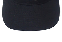 Load image into Gallery viewer, 新品同様 KANI カナイ キャップ 帽子 漢字キャップ サイズ7 1/4 アクリル ウール ブラック ホワイト 中古 4c067591