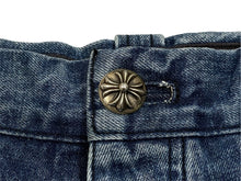 Load image into Gallery viewer, CHROME HEARTS クロムハーツ デニムカーペンターカットオフショートパンツ インディゴ シルバー925 サイズ30 美品 中古 4c067645