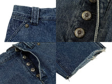 Load image into Gallery viewer, CHROME HEARTS クロムハーツ デニムカーペンターカットオフショートパンツ インディゴ シルバー925 サイズ30 美品 中古 4c067645