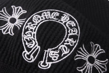 Load image into Gallery viewer, CHROME HEARTS クロムハーツ ビーニー サーマル ニット帽 2238 304 2209 ホースシュー アメリカ製 コットン ブラック 美品 中古 4c067892