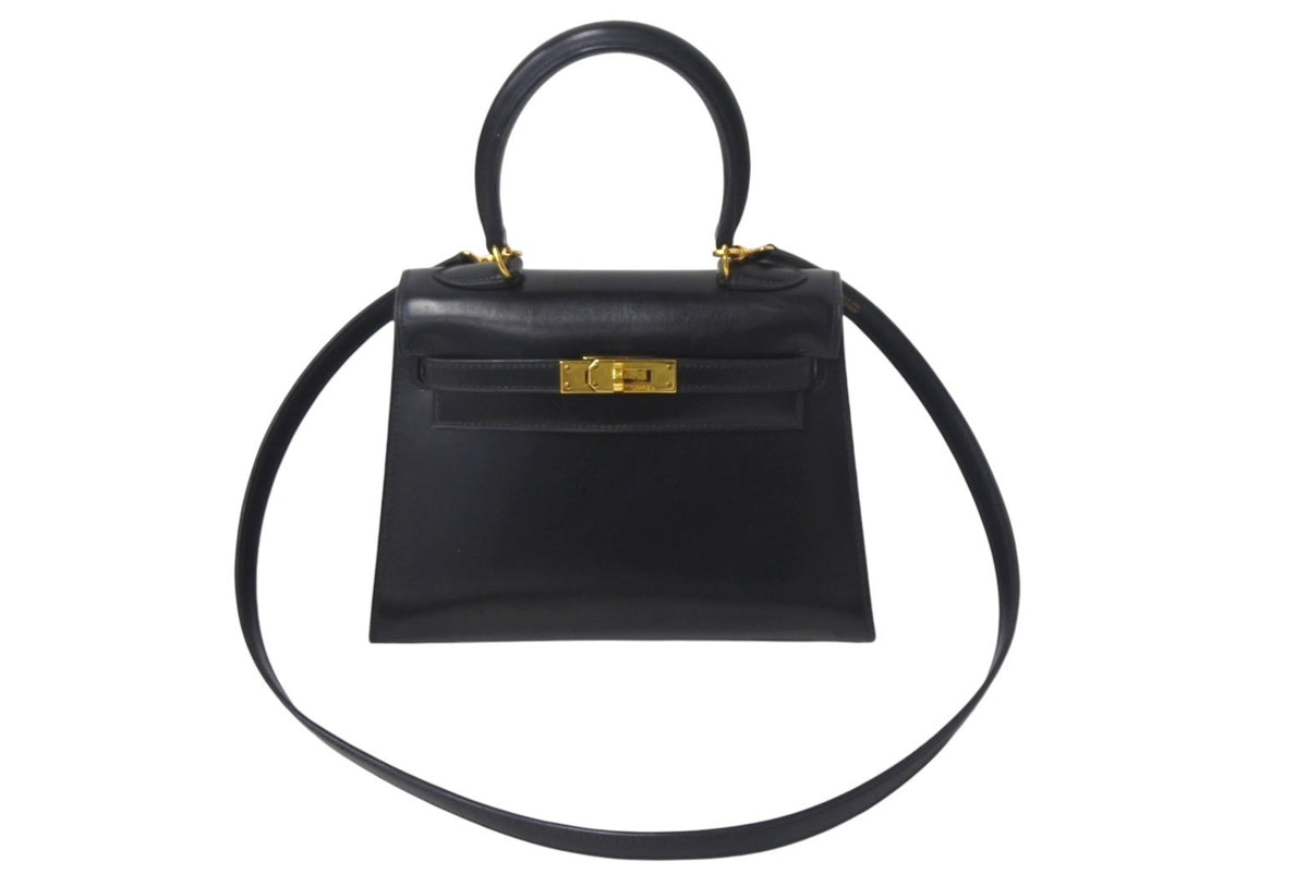【きれいめファッション51選】上品さと清潔感をキープし HERMES エルメス ○X刻印 ボックス ブラック 20 ミニケリー ラッピング・包装