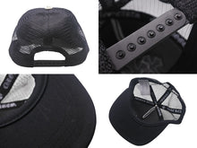 Load image into Gallery viewer, 極美品 CHROME HEARTS クロムハーツ トラッカーキャップ CHクロスパッチ ONE SIZE メッシュ ブラック ホワイト シルバー925 中古 4c068958