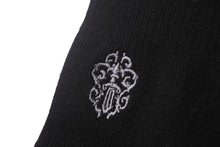 Load image into Gallery viewer, 新品未使用 CHROME HEARTS クロムハーツ 靴下 ソックス ヴァインダガー刺繍 FUCK YOU ブラック ホワイト 中古 4c069074