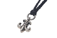 Load image into Gallery viewer, 極美品 Chrome Hearts クロムハーツ レザーチョーカー ユリ BSフレア 牛革 ブラック シルバー925 中古 4c069330