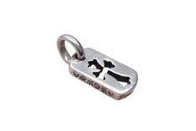 Load image into Gallery viewer, CHROME HEARTS クロムハーツ タイニー カットアウトクロスドッグタグ ペンダント 重量約3g 2006/.925刻印 シルバー925 美品 中古 4c069550