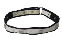 Load image into Gallery viewer, CHANEL シャネル スポーツライン ロゴベルト ココマーク ナイロンキャンバス ホワイト ブラック 美品 中古 4c070080