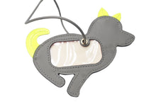 Load image into Gallery viewer, ポップアップ限定 新品未使用 LOUIS VUITTON ルイヴィトン ポルトアドレス 犬 チャーム M63280 モノグラム チタニウム 中古 4c070104