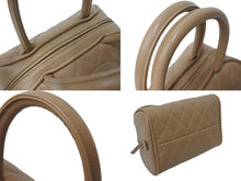 Load image into Gallery viewer, 極美品 CHANEL シャネル マトラッセ ハンドバッグ ミニボストン型バッグ ココマーク 11番台 キャビアスキン ベージュ 中古 4c07019