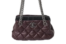 Load image into Gallery viewer, 極美品 CHANEL シャネル マトラッセ ココマーク 2way ハンドバッグ チェーンショルダーバッグ 18番台 ワインレッド ブラック 中古 4c070197