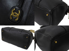Load image into Gallery viewer, 極美品 CHANEL シャネル ボストンバッグ キャビアスキン 4番台 ゴールド金具 2WAY ココマーク 中古 4c070215