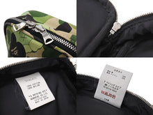 Load image into Gallery viewer, A BATHING APE アベイシングエイプ ミニポーチ カモ JAPAN製 コットン ナイロン カーキ ベージュ シルバー金具 美品 中古 4c070421