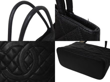 Load image into Gallery viewer, CHANEL シャネル 復刻トート ハンドバッグ ココマーク 6番台 キャビアスキン ブラック キルティング シルバー金具 美品 中古 4c070536