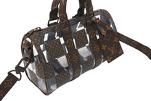 Load image into Gallery viewer, 未使用品 LOUIS VUITTON ルイヴィトン キーポルバンドリエール25 2WAY ボストンバッグ モノグラムチェス 22AW M20872 中古 4c070568